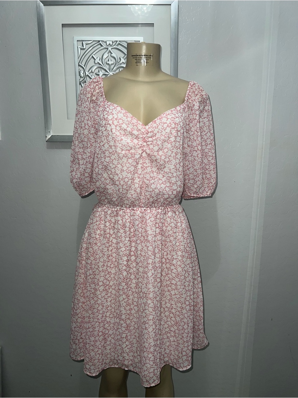 Sweetheart Pink Floral Mini Dress with Puff Sleeves